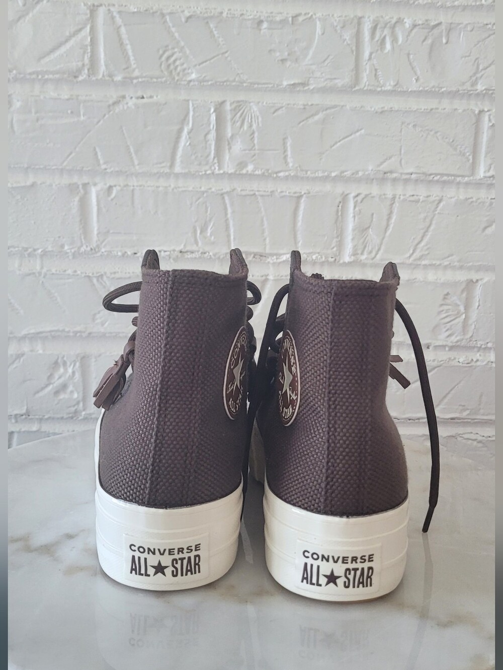 Converse Chuck Taylor All size 7 - Picture 9 of 10